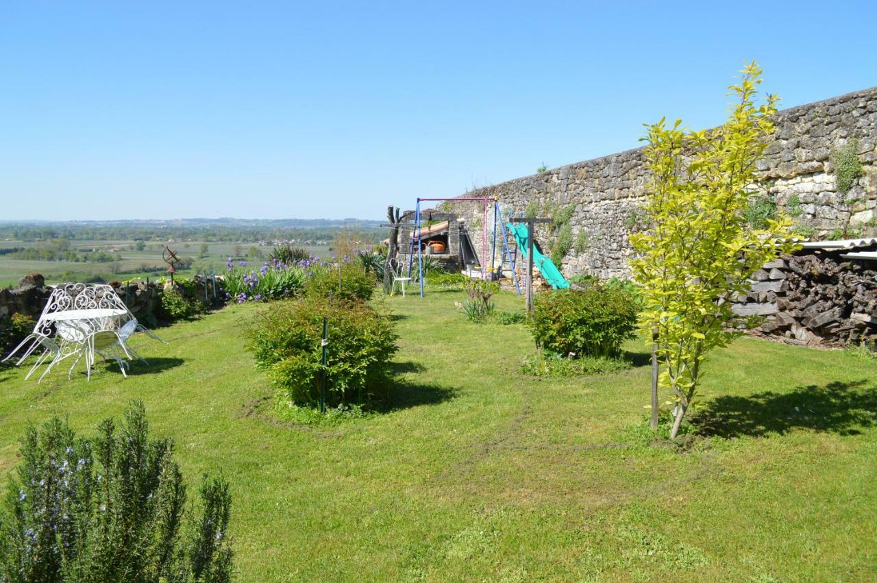 Le Prieure Bed and Breakfast Saint-Pey-de-Castets Zewnętrze zdjęcie